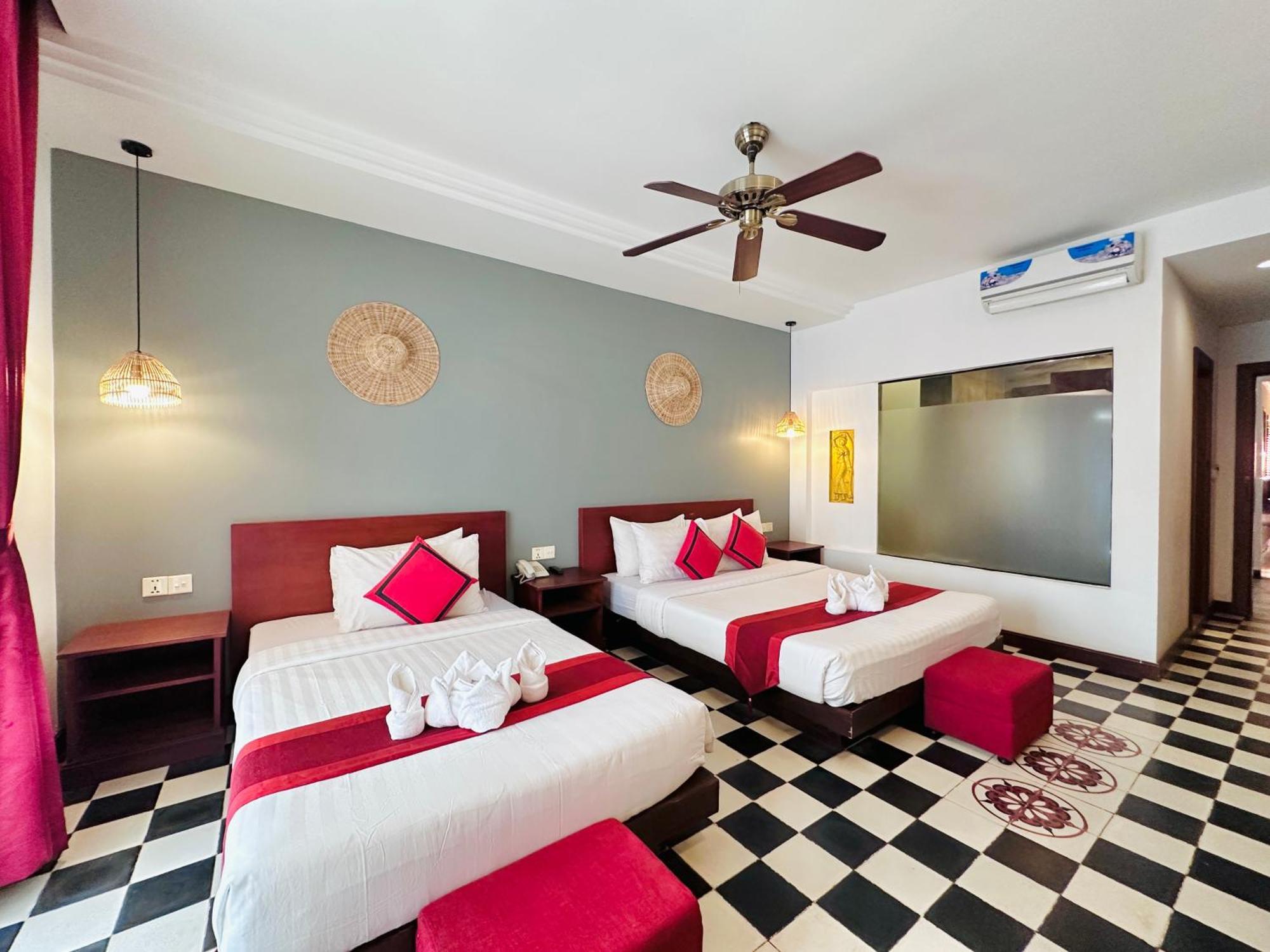 Mekong Angkor Palace Hotel Siem Reap Luaran gambar